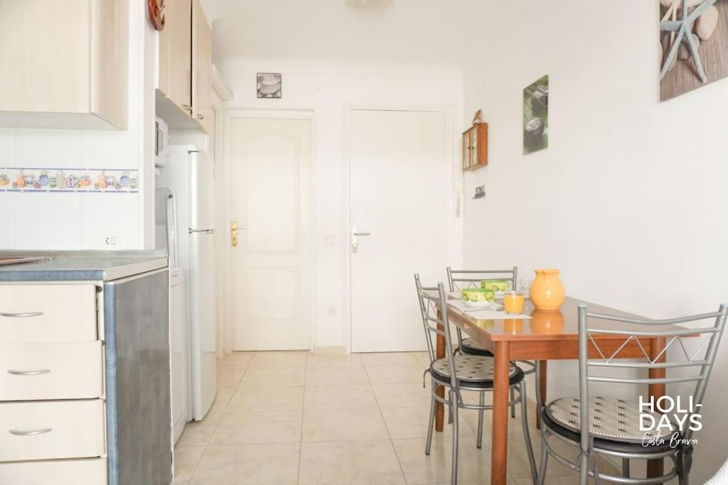 Apartamento Marina Dreams روساس المظهر الخارجي الصورة