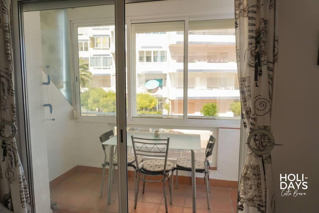 Apartamento Marina Dreams روساس المظهر الخارجي الصورة