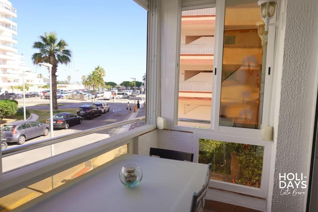 Apartamento Marina Dreams روساس المظهر الخارجي الصورة